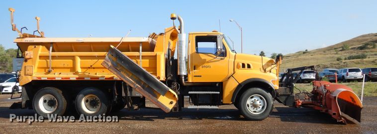 image for item KU9270 2003 Sterling LT9500  dump truck