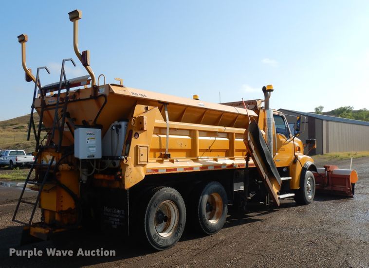 image for item KU9270 2003 Sterling LT9500  dump truck