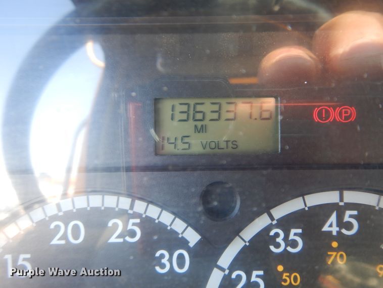 image for item KU9270 2003 Sterling LT9500  dump truck