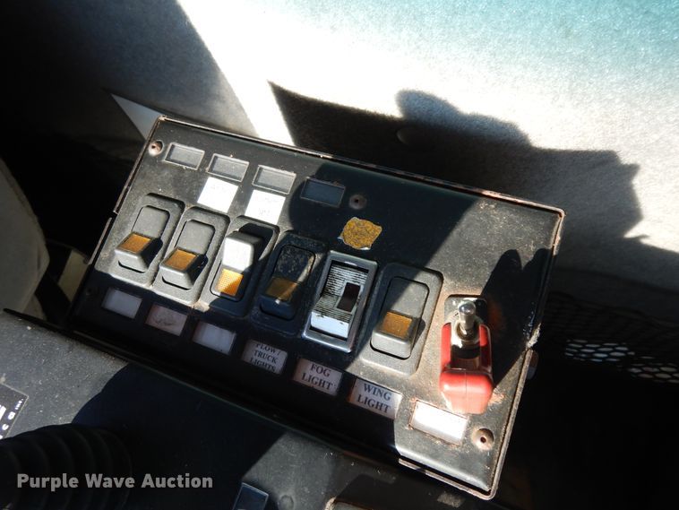 image for item KU9270 2003 Sterling LT9500  dump truck