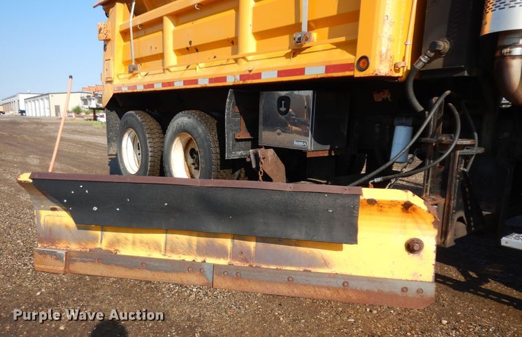 image for item KU9270 2003 Sterling LT9500  dump truck