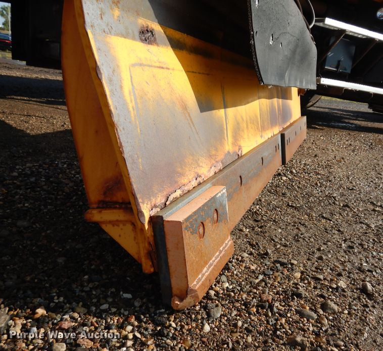 image for item KU9270 2003 Sterling LT9500  dump truck