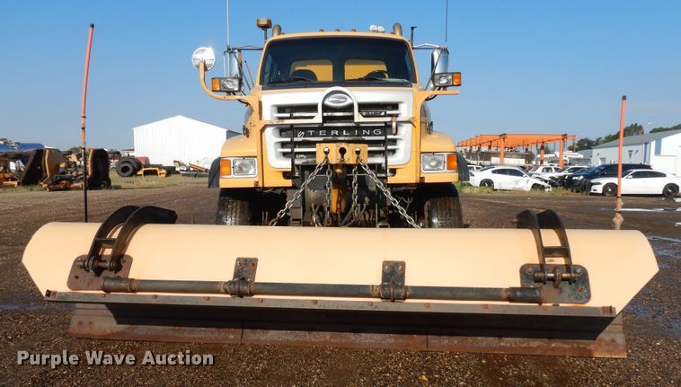 image for item KU9271 2005 Sterling LT9500  dump truck