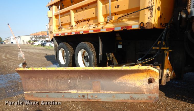 image for item KU9271 2005 Sterling LT9500  dump truck