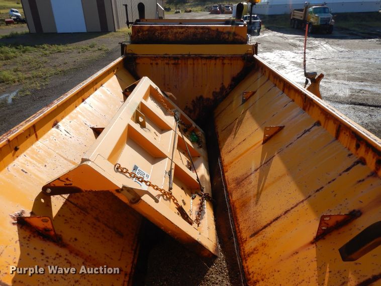 image for item KU9271 2005 Sterling LT9500  dump truck