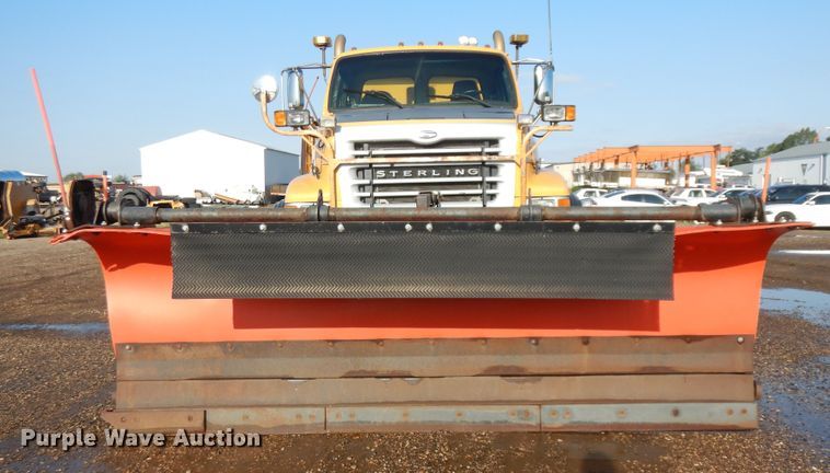 image for item KU9272 2004 Sterling LT9500  dump truck