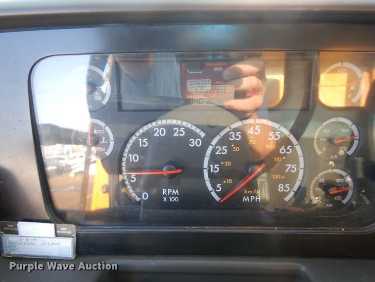 image for item KU9272 2004 Sterling LT9500  dump truck