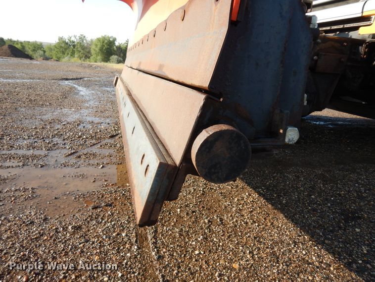 image for item KU9272 2004 Sterling LT9500  dump truck