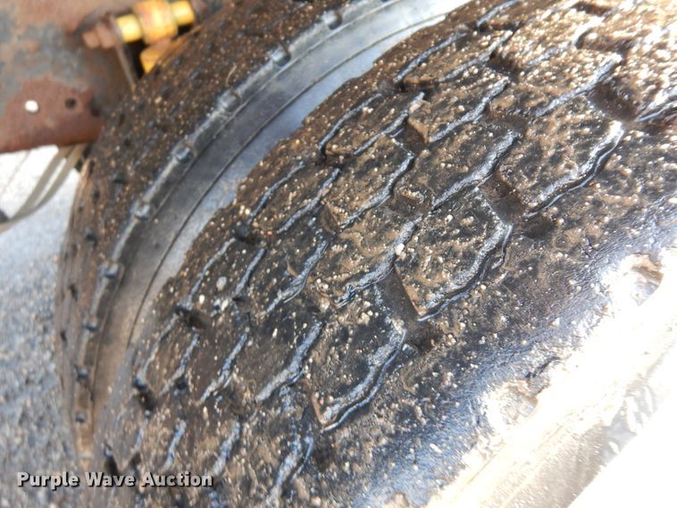 image for item KU9272 2004 Sterling LT9500  dump truck