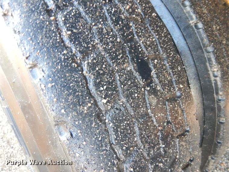 image for item KU9272 2004 Sterling LT9500  dump truck