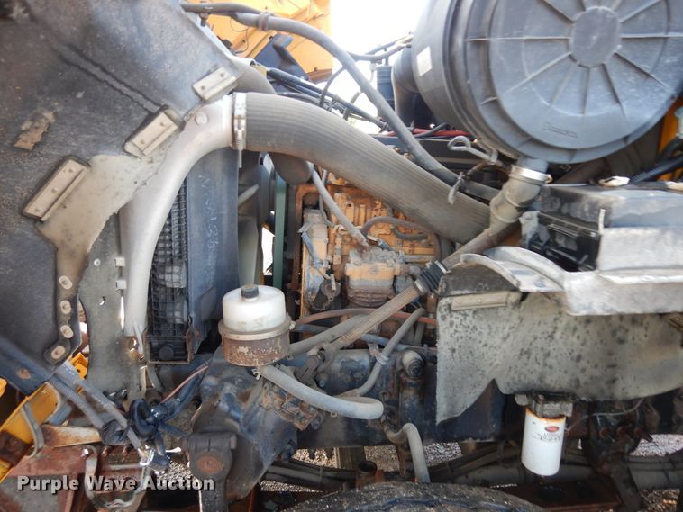 image for item KU9272 2004 Sterling LT9500  dump truck