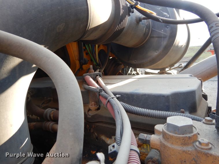 image for item KU9273 2005 Sterling LT9500  dump truck