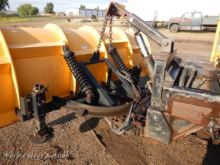 image for item KU9273 2005 Sterling LT9500  dump truck