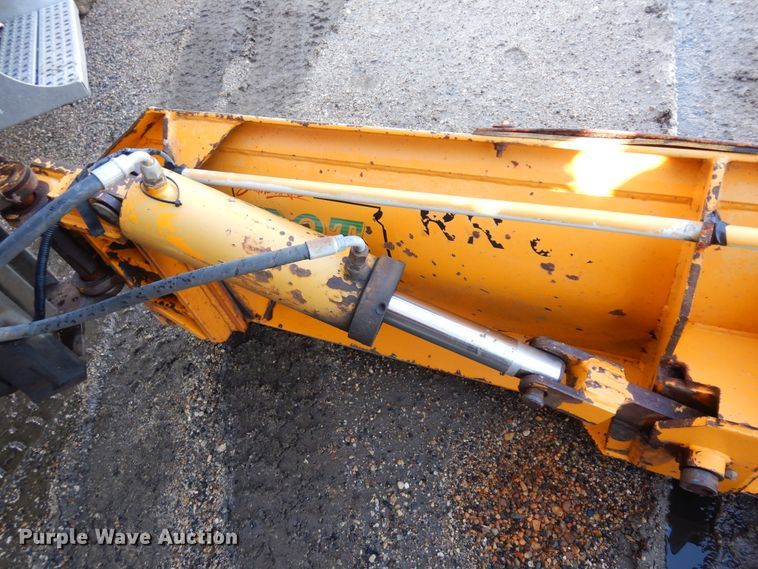 image for item KU9273 2005 Sterling LT9500  dump truck