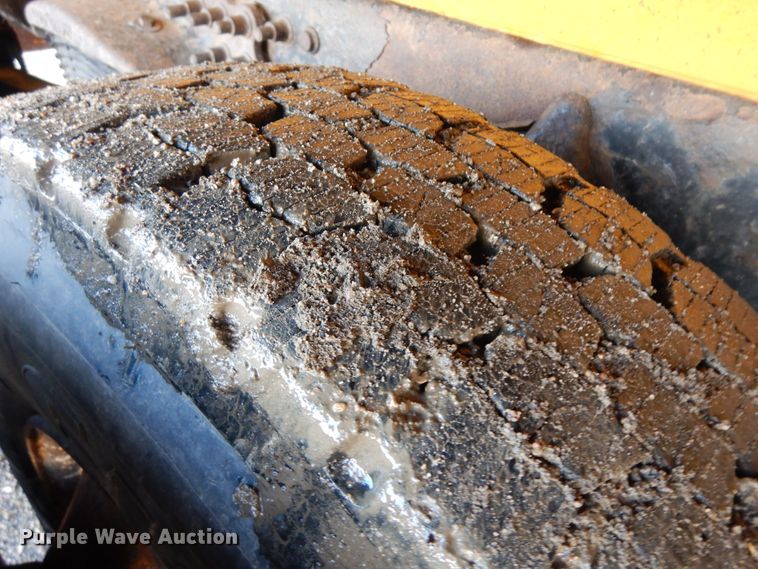 image for item KU9273 2005 Sterling LT9500  dump truck