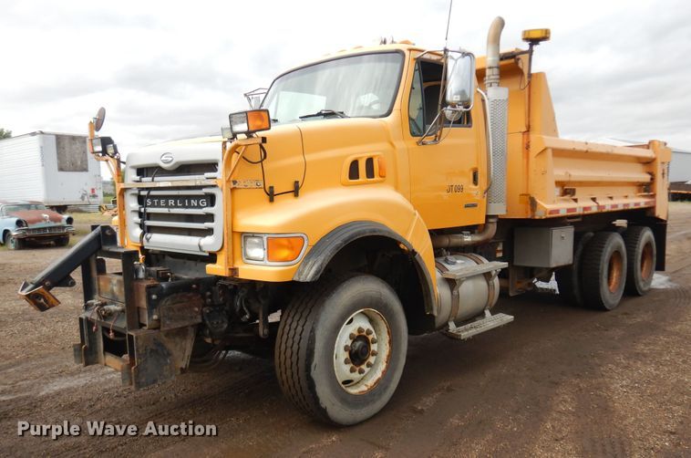image for item KU9274 2004 Sterling LT9500  dump truck