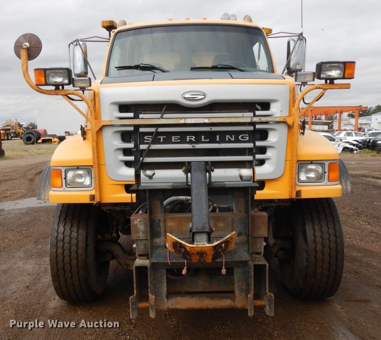 image for item KU9274 2004 Sterling LT9500  dump truck