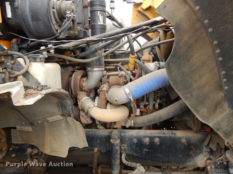 image for item KU9274 2004 Sterling LT9500  dump truck