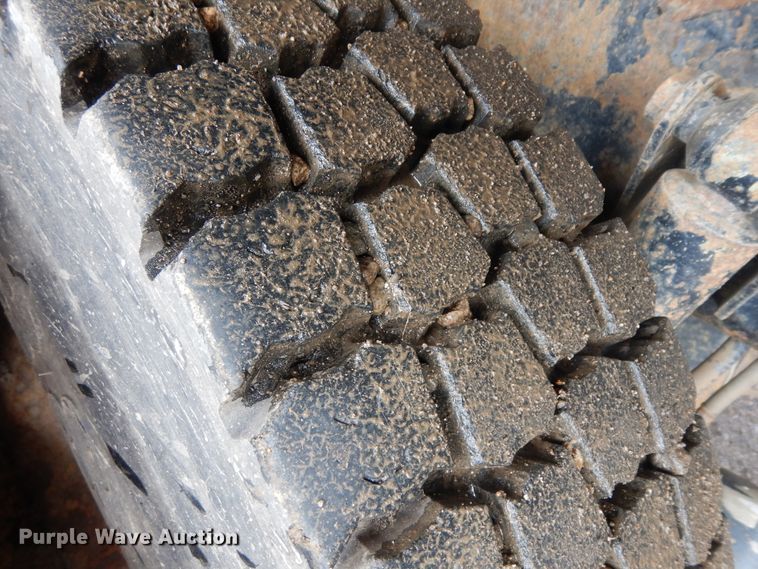 image for item KU9274 2004 Sterling LT9500  dump truck