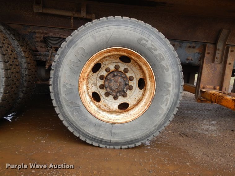 image for item KU9274 2004 Sterling LT9500  dump truck