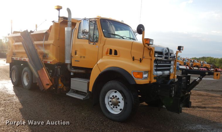 image for item KU9275 2004 Sterling LT9500  dump truck