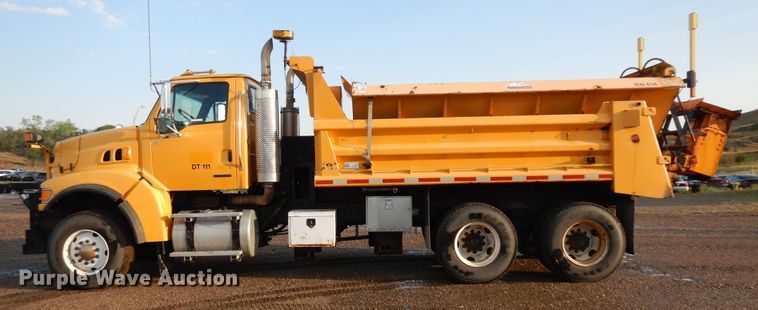 image for item KU9275 2004 Sterling LT9500  dump truck