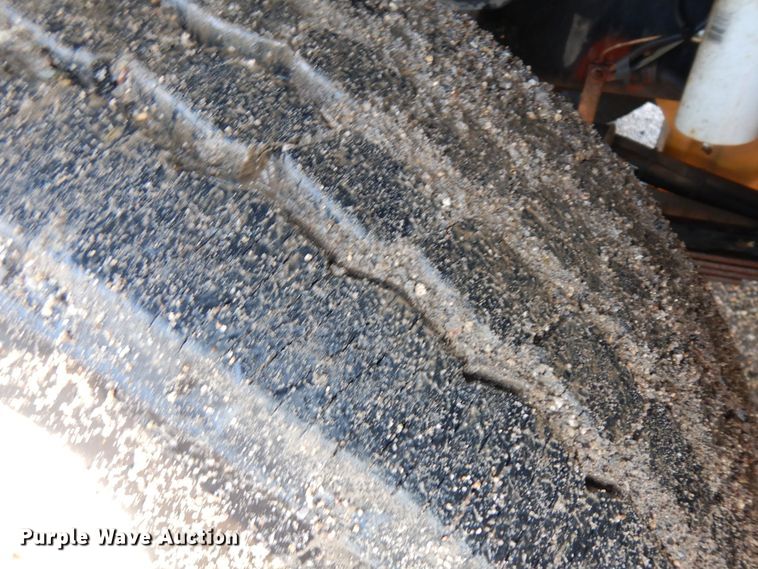 image for item KU9275 2004 Sterling LT9500  dump truck