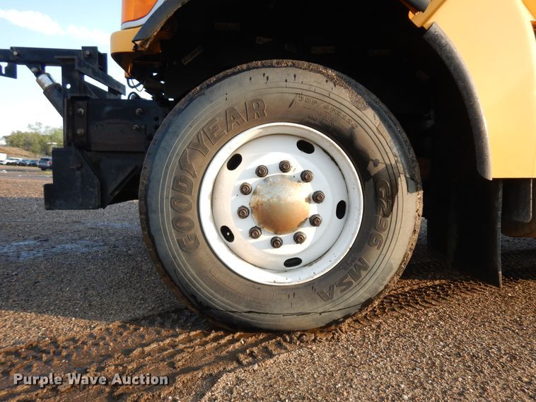 image for item KU9275 2004 Sterling LT9500  dump truck