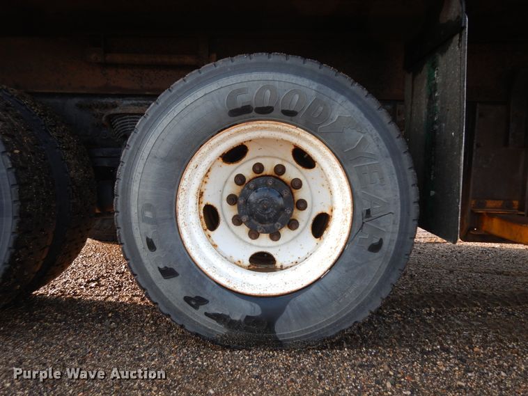 image for item KU9275 2004 Sterling LT9500  dump truck