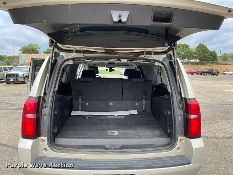 image for item KU9276 2015 Chevrolet Suburban LS  SUV