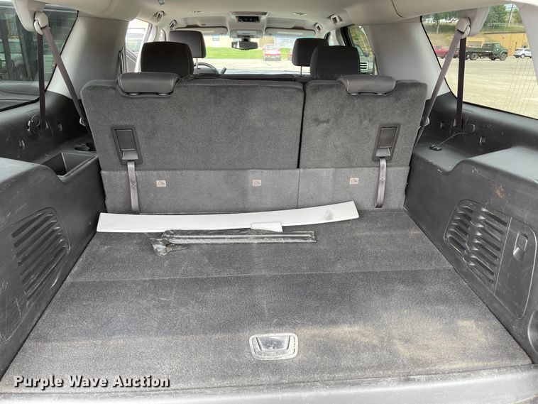 image for item KU9276 2015 Chevrolet Suburban LS  SUV