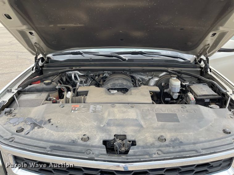 image for item KU9276 2015 Chevrolet Suburban LS  SUV