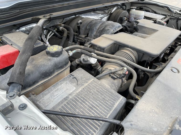 image for item KU9276 2015 Chevrolet Suburban LS  SUV