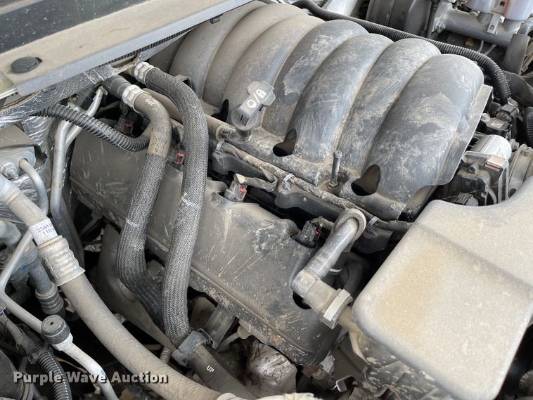 image for item KU9276 2015 Chevrolet Suburban LS  SUV