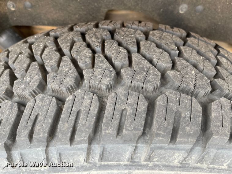 image for item KU9276 2015 Chevrolet Suburban LS  SUV