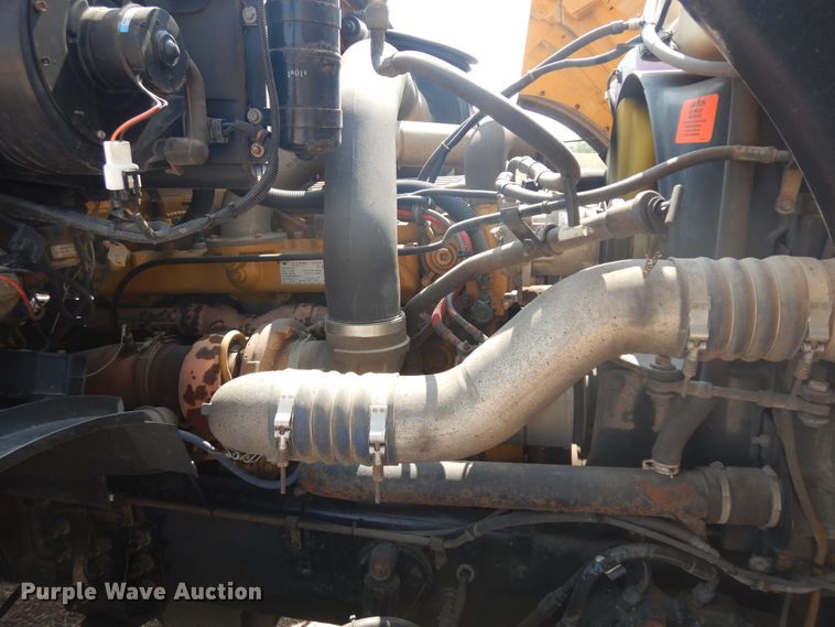 image for item KU9335 2002 Sterling LT9511  dump truck