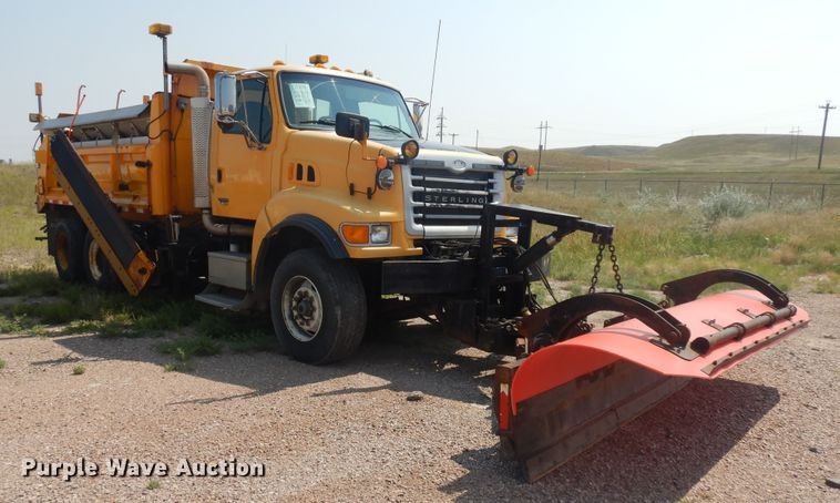 image for item KU9336 2005 Sterling LT9511  dump truck