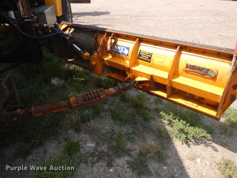 image for item KU9336 2005 Sterling LT9511  dump truck