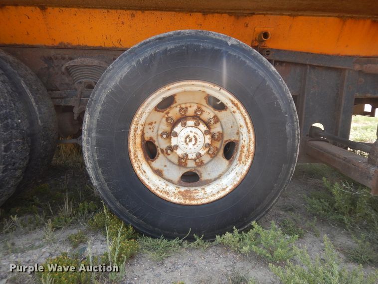 image for item KU9336 2005 Sterling LT9511  dump truck