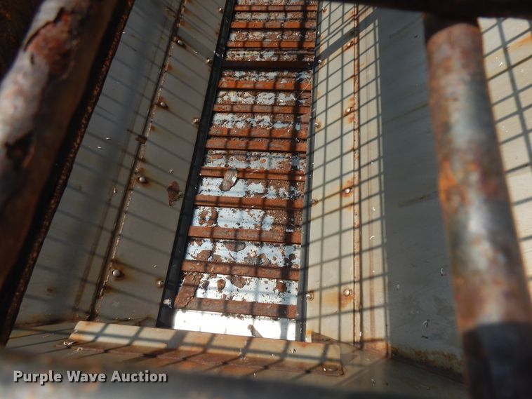 image for item KU9336 2005 Sterling LT9511  dump truck