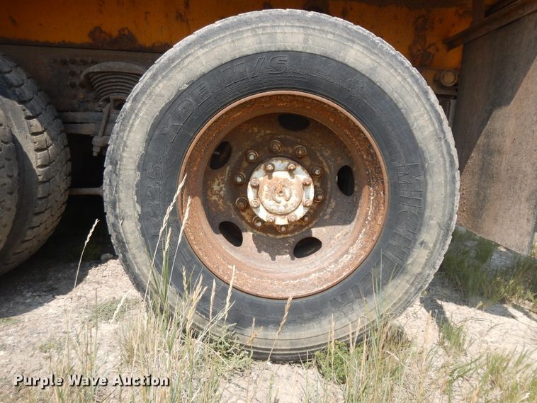 image for item KU9336 2005 Sterling LT9511  dump truck