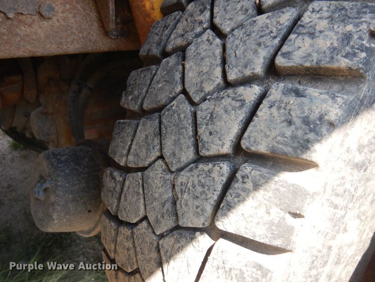 image for item KU9336 2005 Sterling LT9511  dump truck