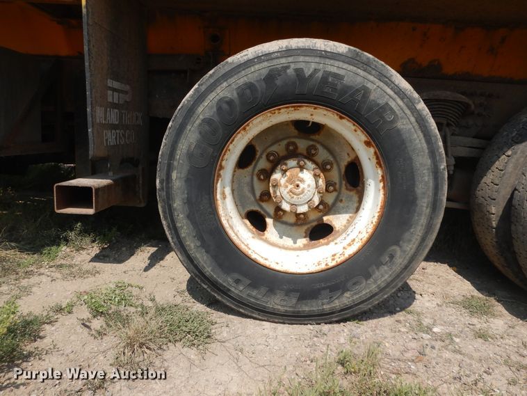 image for item KU9336 2005 Sterling LT9511  dump truck