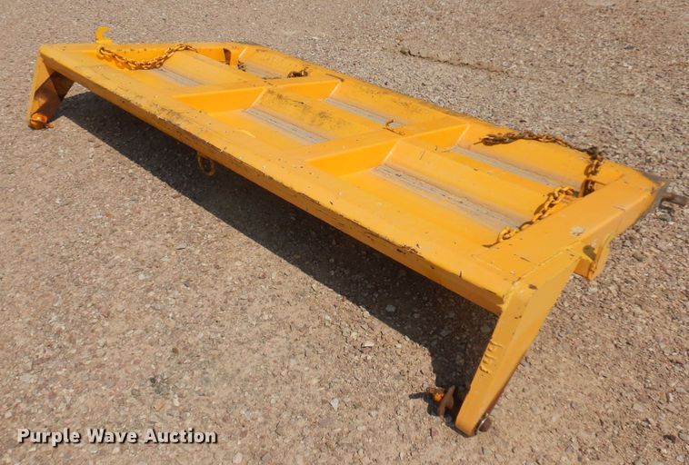 image for item KU9336 2005 Sterling LT9511  dump truck