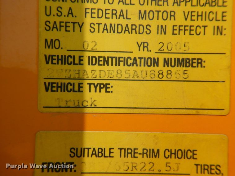 image for item KU9336 2005 Sterling LT9511  dump truck