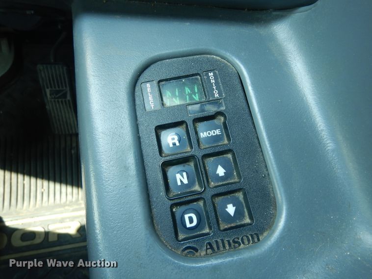 image for item KU9338 2007 Sterling Condor  paint striper truck