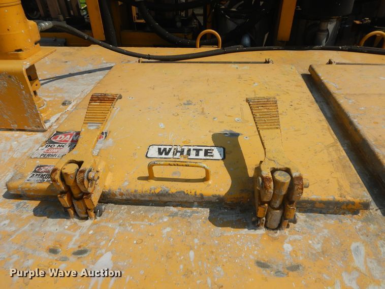 image for item KU9338 2007 Sterling Condor  paint striper truck