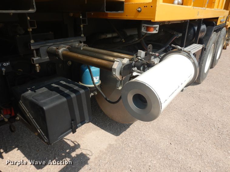 image for item KU9338 2007 Sterling Condor  paint striper truck