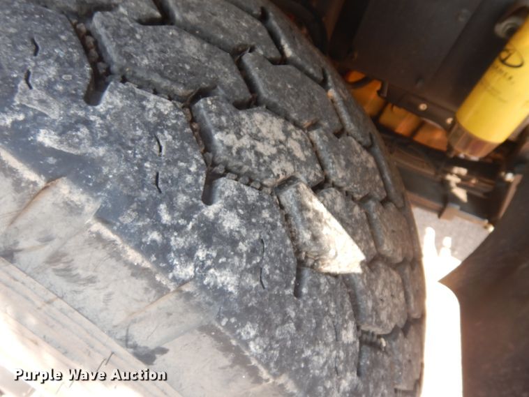 image for item KU9338 2007 Sterling Condor  paint striper truck