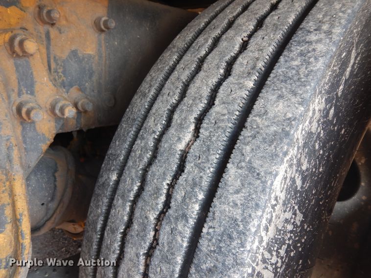 image for item KU9338 2007 Sterling Condor  paint striper truck